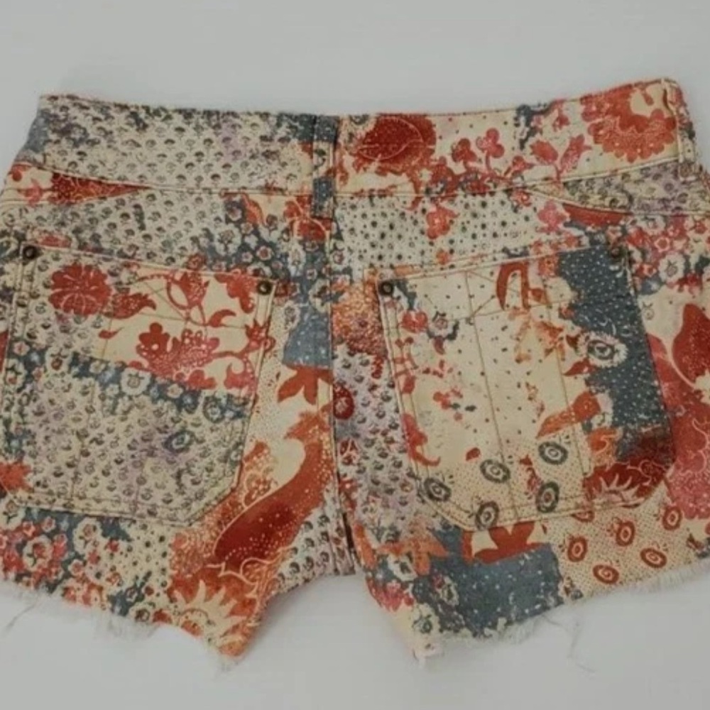 Anthropologie Pilcro The Wanderer Paisley Low Rise Boho Shorts Size 28 - Picture 9 of 14